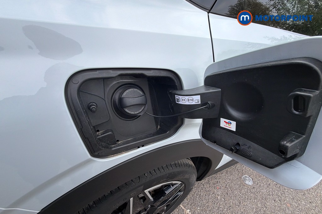 Peugeot 3008 GT Automatic Petrol SUV - Stock Number (1628957) - 41st supplementary image