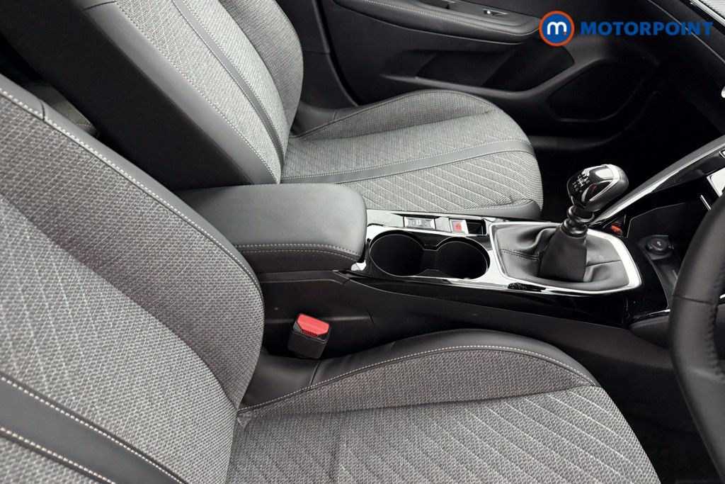 Peugeot 208 Allure Manual Petrol Hatchback - Stock Number (1630239) - 12th supplementary image