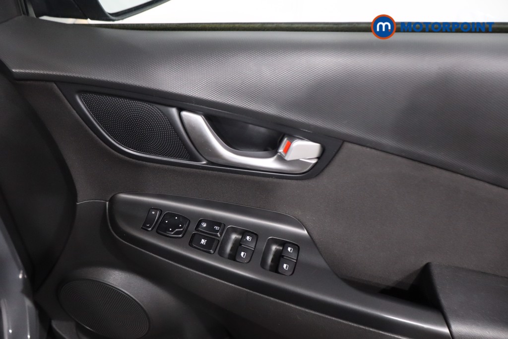 Hyundai Kona Se Connect Automatic Petrol-Electric Hybrid SUV - Stock Number (1631782) - 23rd supplementary image