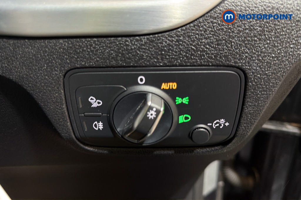 Audi Q2 Black Edition Automatic Petrol SUV - Stock Number (1632644) - 18th supplementary image