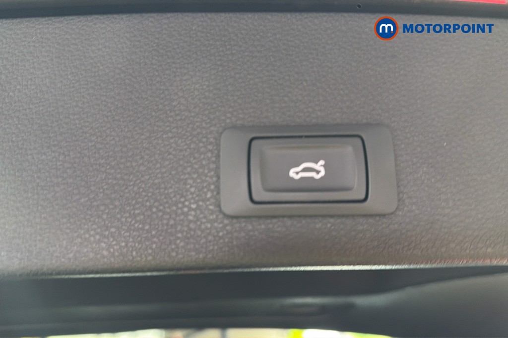 Audi Q2 Black Edition Automatic Petrol SUV - Stock Number (1632644) - 35th supplementary image