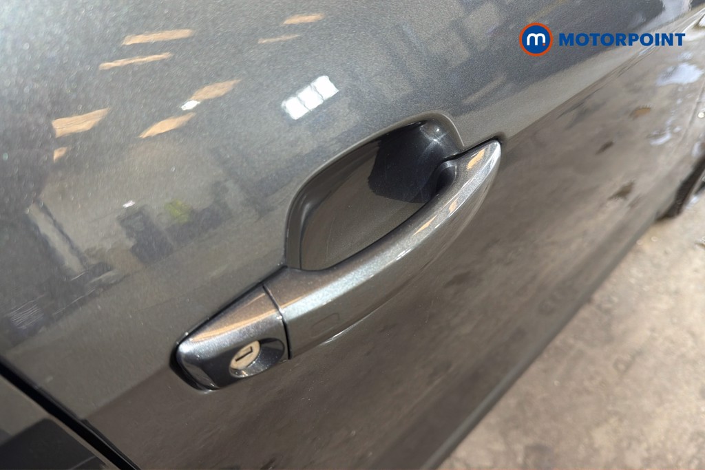 Audi Q2 Black Edition Automatic Petrol SUV - Stock Number (1632644) - 42nd supplementary image