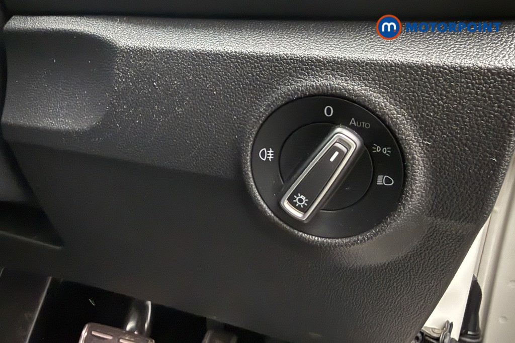 Volkswagen T-Roc R-Line Automatic Petrol SUV - Stock Number (1633683) - 31st supplementary image