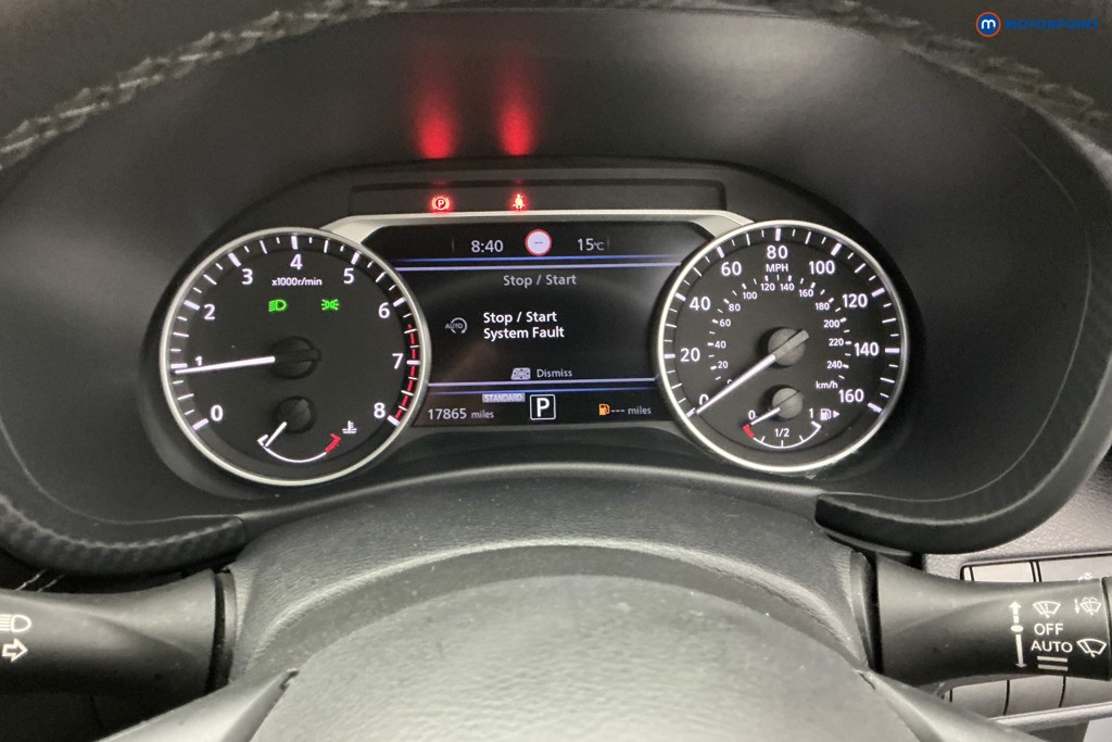 Nissan Juke N-Connecta Automatic Petrol SUV - Stock Number (1634572) - 6th supplementary image