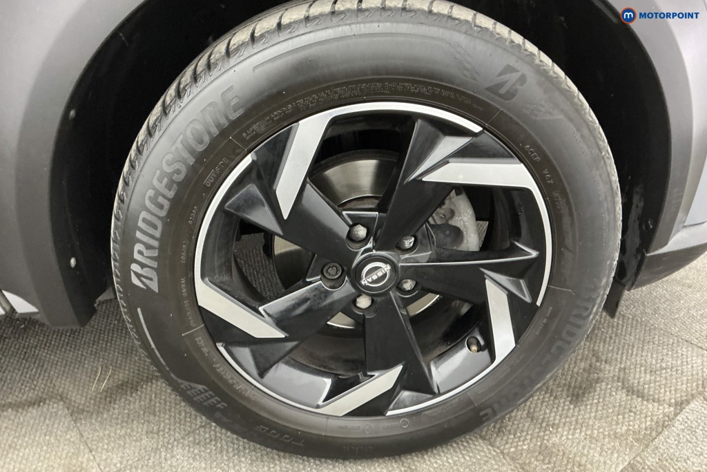 Nissan Juke N-Connecta Automatic Petrol SUV - Stock Number (1634572) - 33rd supplementary image