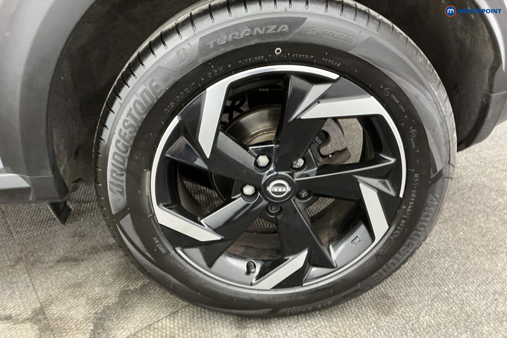 Nissan Juke N-Connecta Automatic Petrol SUV - Stock Number (1634572) - 35th supplementary image