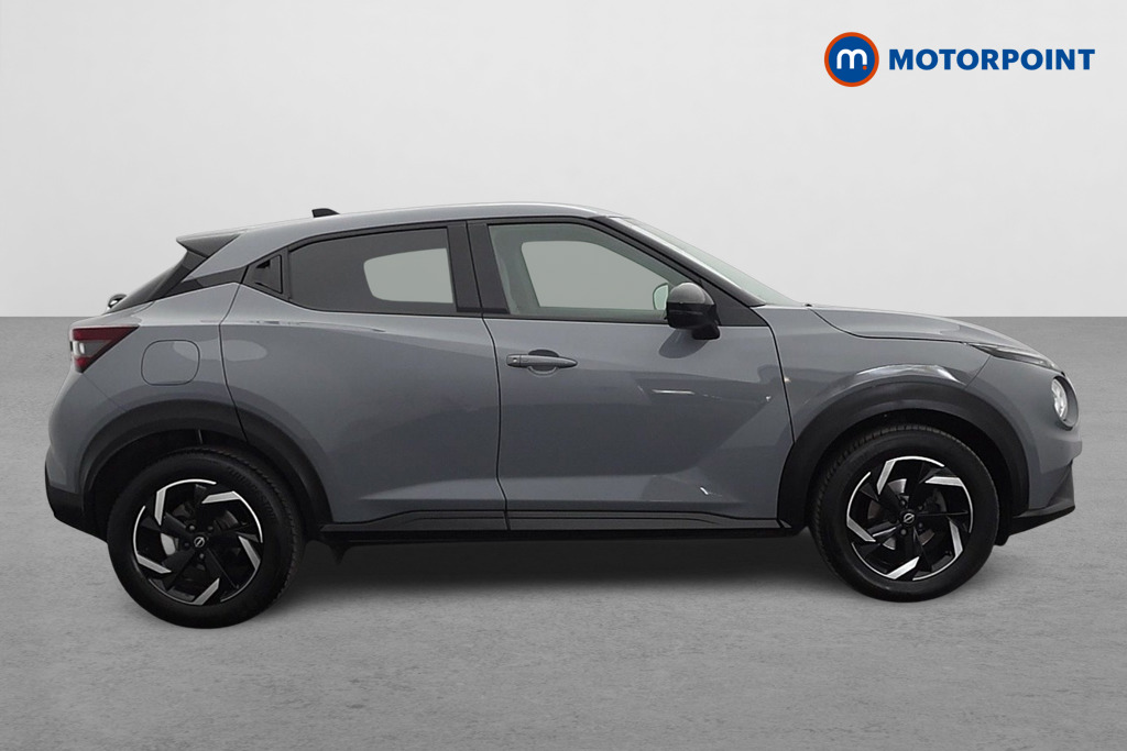 Nissan Juke N-Connecta Automatic Petrol SUV - Stock Number (1634572) - Drivers side