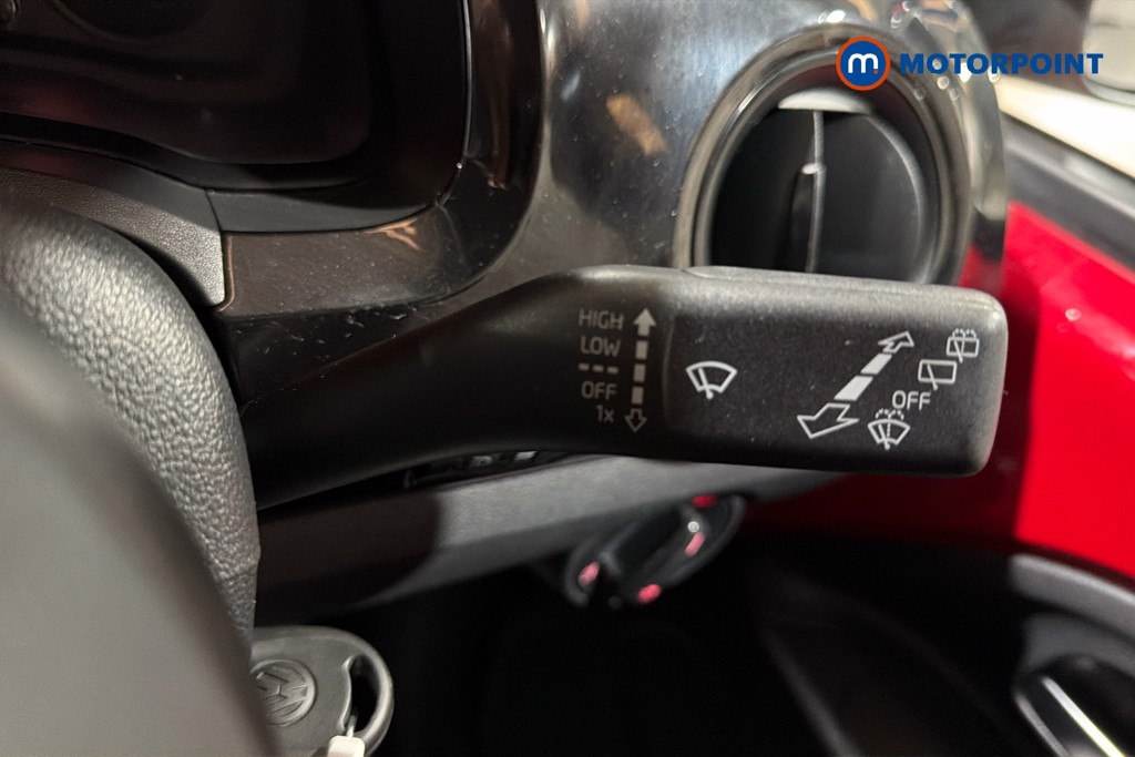 Volkswagen UP Move Up Manual Petrol Hatchback - Stock Number (1634699) - 7th supplementary image