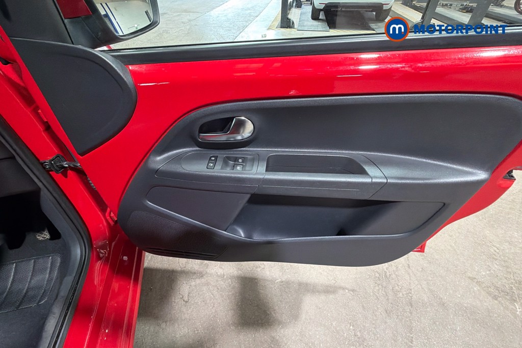 Volkswagen UP Move Up Manual Petrol Hatchback - Stock Number (1634699) - 19th supplementary image