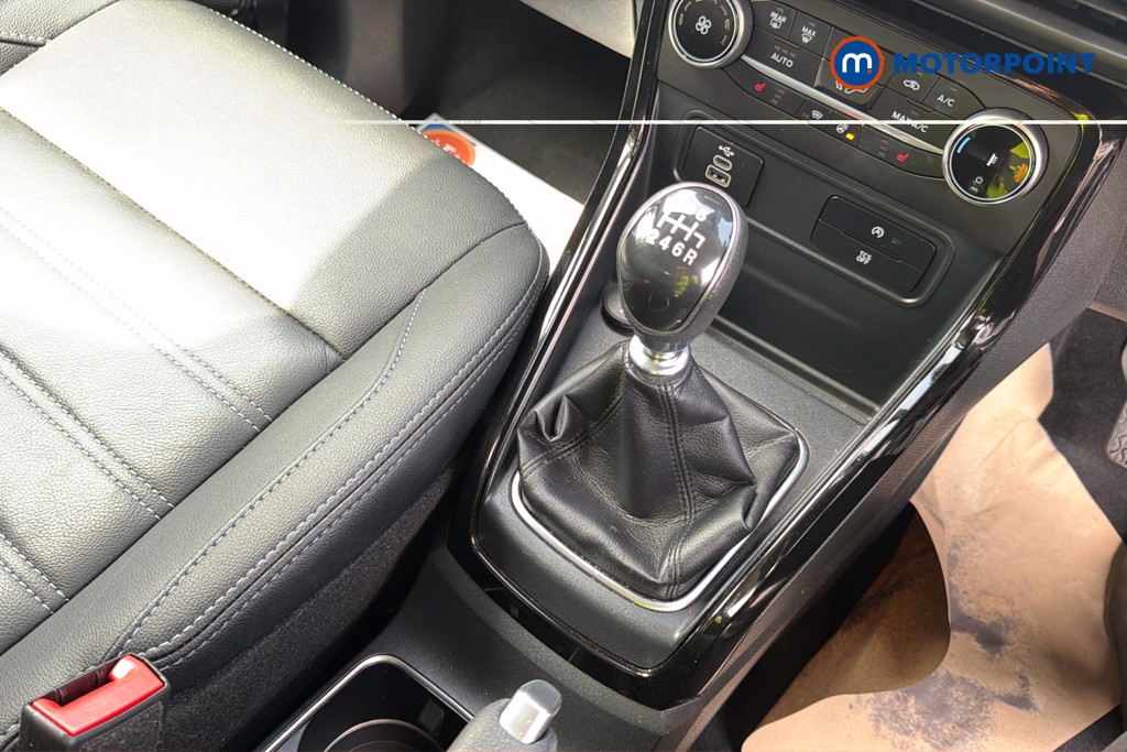 Ford Ecosport Active Manual Petrol SUV - Stock Number (1635035) - 15th supplementary image