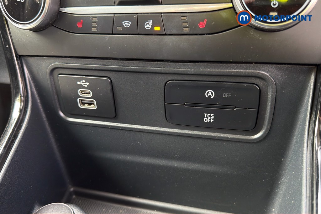 Ford Ecosport Active Manual Petrol SUV - Stock Number (1635035) - 17th supplementary image