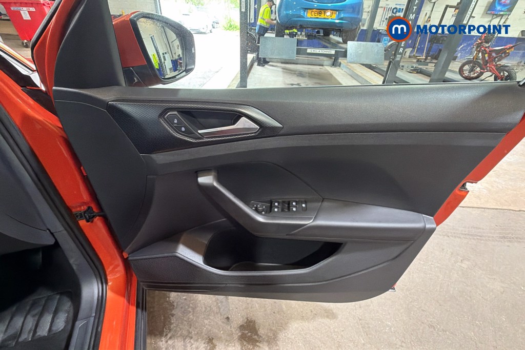 Volkswagen T-Cross SE Manual Petrol SUV - Stock Number (1635125) - 19th supplementary image