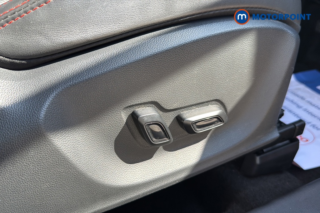 Mg Motor Uk ZS Exclusive Manual Petrol SUV - Stock Number (1635863) - 23rd supplementary image