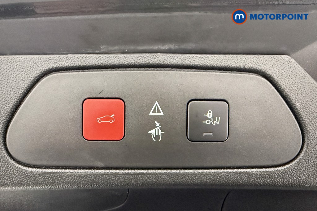 Vauxhall Grandland X Sport Nav Manual Petrol SUV - Stock Number (1636229) - 15th supplementary image