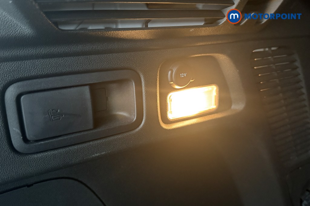 Vauxhall Grandland X Sport Nav Manual Petrol SUV - Stock Number (1636229) - 17th supplementary image