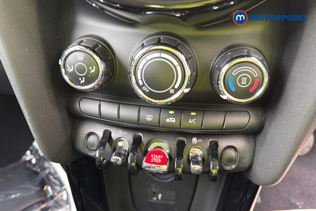 Mini Hatchback Cooper Classic Manual Petrol Hatchback - Stock Number (1636230) - 12th supplementary image