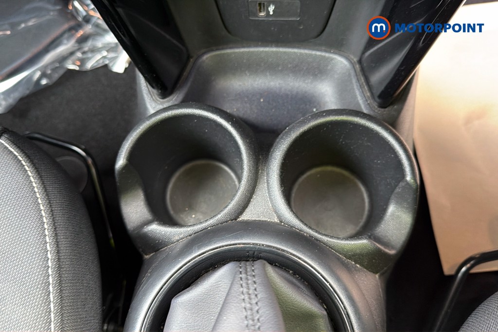 Mini Hatchback Cooper Classic Manual Petrol Hatchback - Stock Number (1636230) - 16th supplementary image