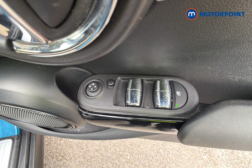 Mini Hatchback Cooper Classic Manual Petrol Hatchback - Stock Number (1636230) - 20th supplementary image