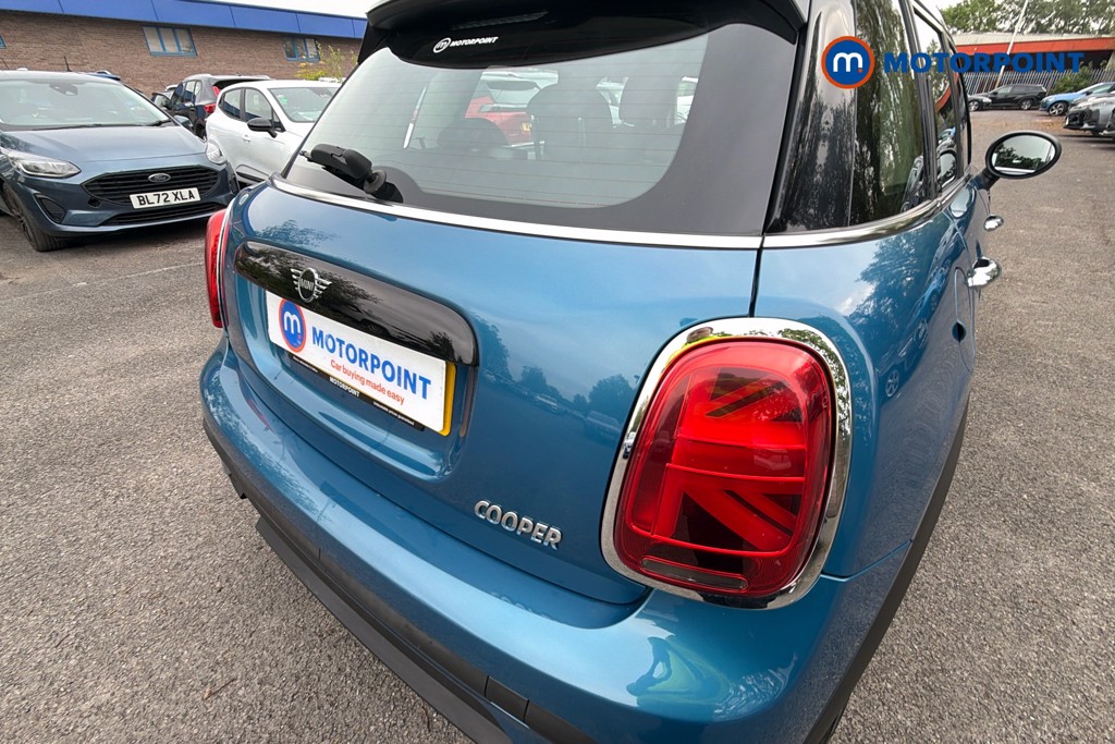 Mini Hatchback Cooper Classic Manual Petrol Hatchback - Stock Number (1636230) - 37th supplementary image