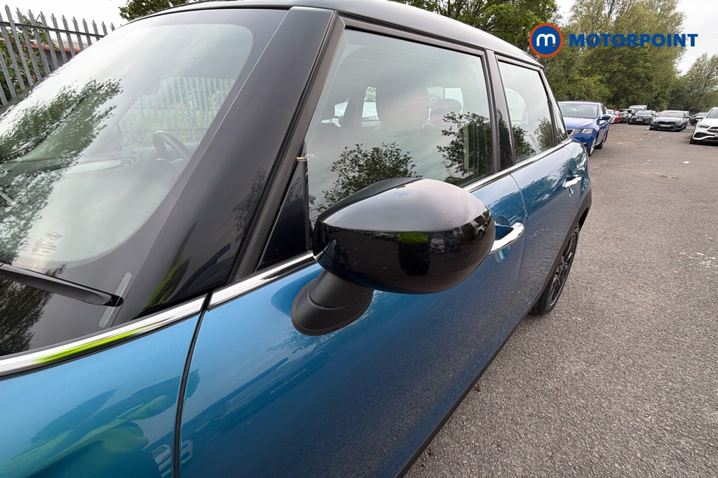 Mini Hatchback Cooper Classic Manual Petrol Hatchback - Stock Number (1636230) - 43rd supplementary image