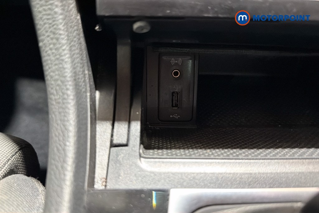Volkswagen Golf GT Automatic Diesel Hatchback - Stock Number (1637763) - 17th supplementary image