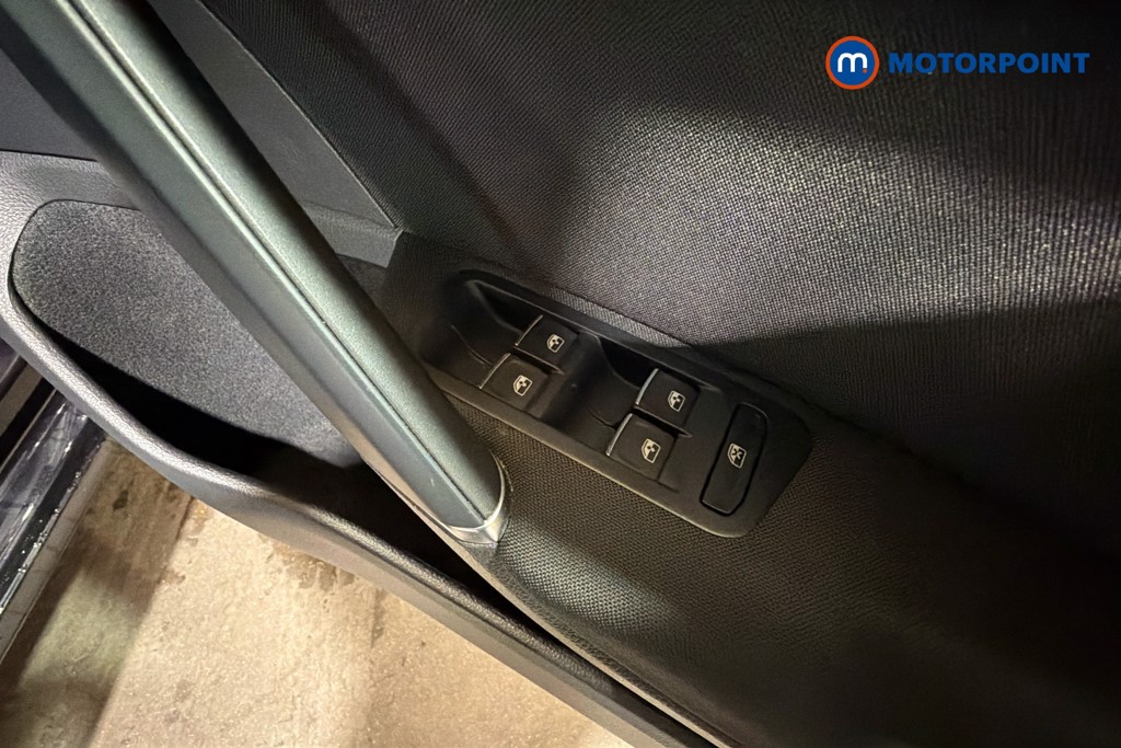 Volkswagen Golf GT Automatic Diesel Hatchback - Stock Number (1637763) - 20th supplementary image