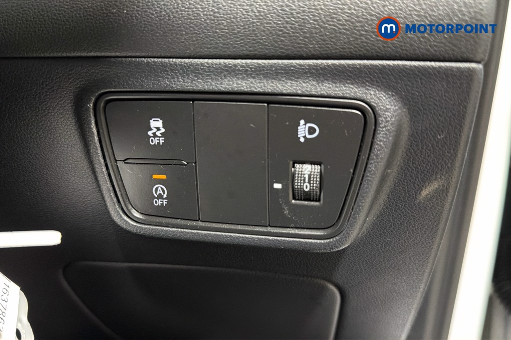 Hyundai Tucson Se Connect Manual Petrol SUV - Stock Number (1637863) - 18th supplementary image