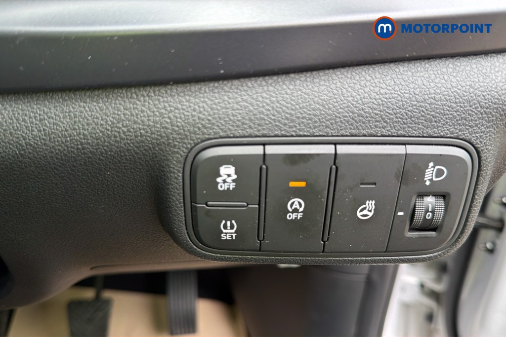 Hyundai I20 Ultimate Manual Petrol Hatchback - Stock Number (1638775) - 18th supplementary image