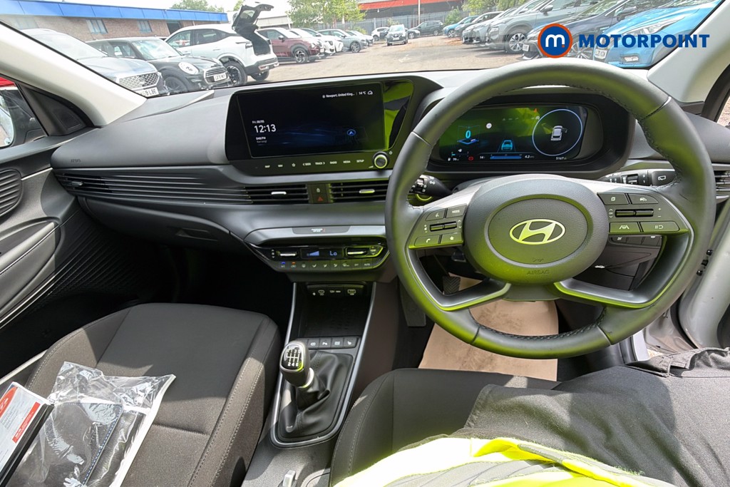 Hyundai I20 Ultimate Manual Petrol Hatchback - Stock Number (1638775) - 1st supplementary image