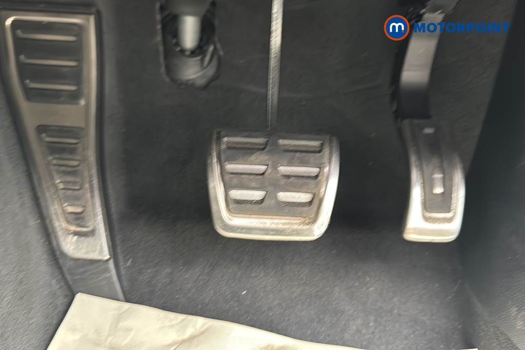 Audi A4 Black Edition Automatic Petrol Estate - Stock Number (1638792) - 24th supplementary image