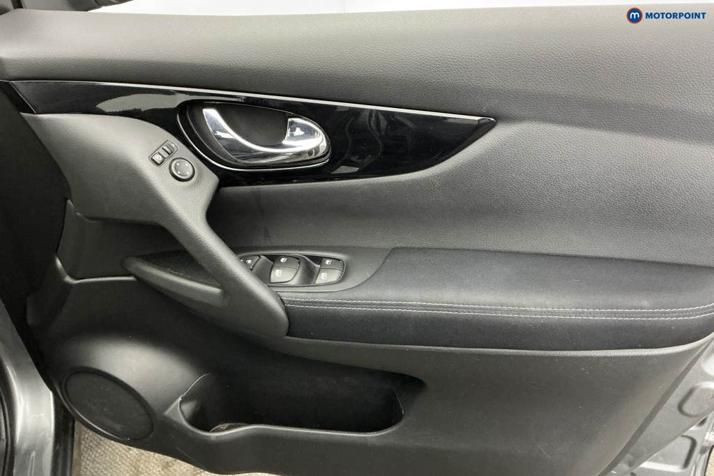 Nissan Qashqai Acenta Premium Automatic Petrol SUV - Stock Number (1639404) - 23rd supplementary image