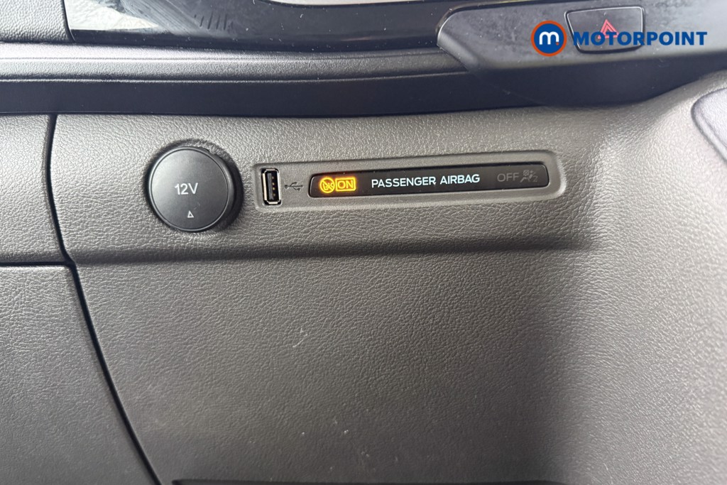 Ford Transit Limited Automatic Diesel Medium Roof Van - Stock Number (1639440) - 17th supplementary image