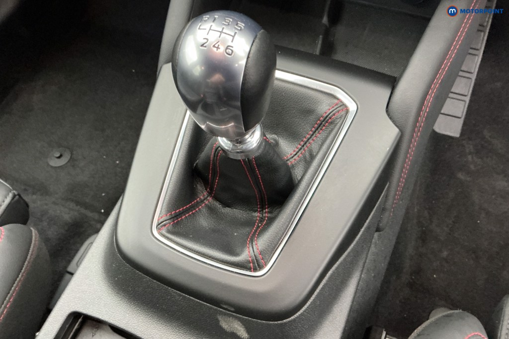 Ford Kuga St-Line Manual Petrol SUV - Stock Number (1639453) - 15th supplementary image