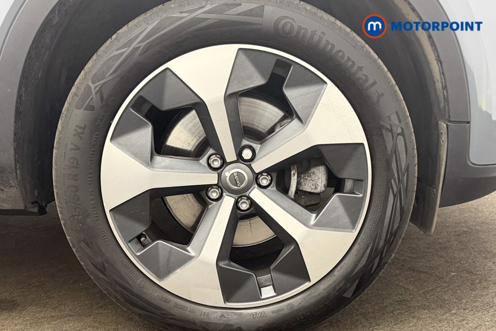 Volvo Xc40 Core Automatic Petrol SUV - Stock Number (1639670) - 4th supplementary image