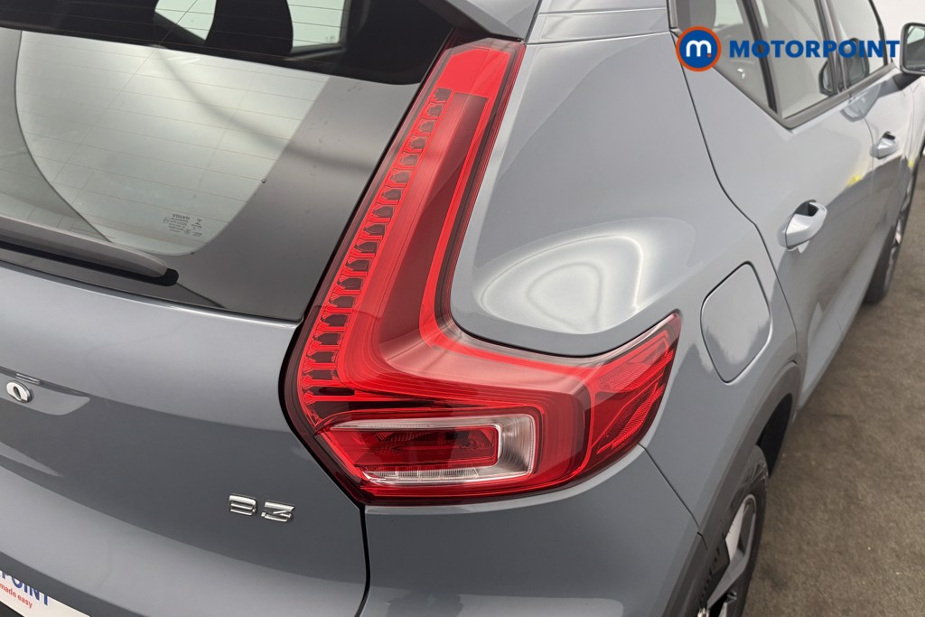 Volvo Xc40 Core Automatic Petrol SUV - Stock Number (1639670) - 8th supplementary image