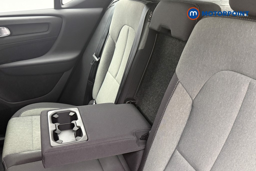 Volvo Xc40 Core Automatic Petrol SUV - Stock Number (1639670) - 12th supplementary image