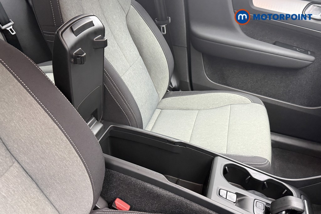Volvo Xc40 Core Automatic Petrol SUV - Stock Number (1639670) - 25th supplementary image