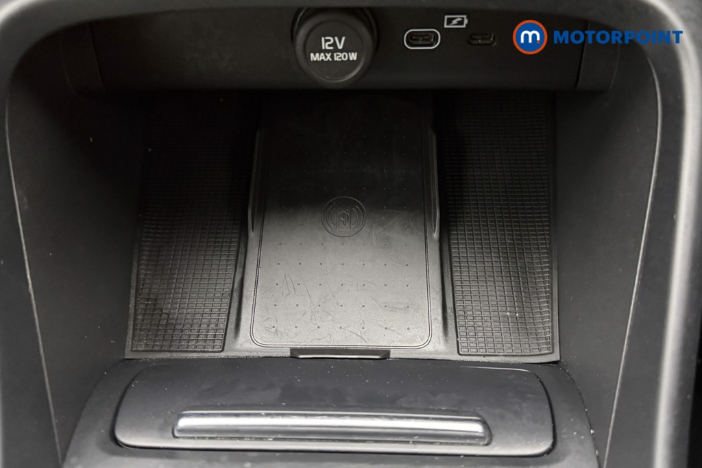 Volvo Xc40 Core Automatic Petrol SUV - Stock Number (1639670) - 28th supplementary image