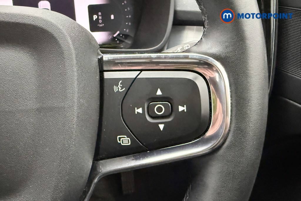 Volvo Xc40 Core Automatic Petrol SUV - Stock Number (1639670) - 43rd supplementary image