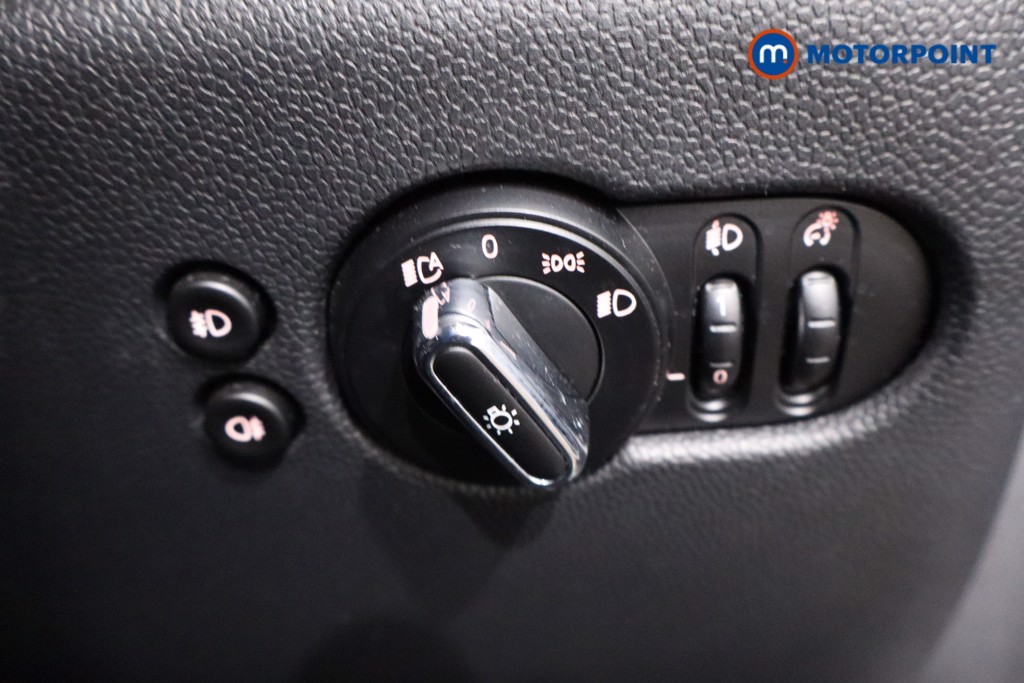 Mini Hatchback Cooper Classic Automatic Petrol Hatchback - Stock Number (1639716) - 17th supplementary image
