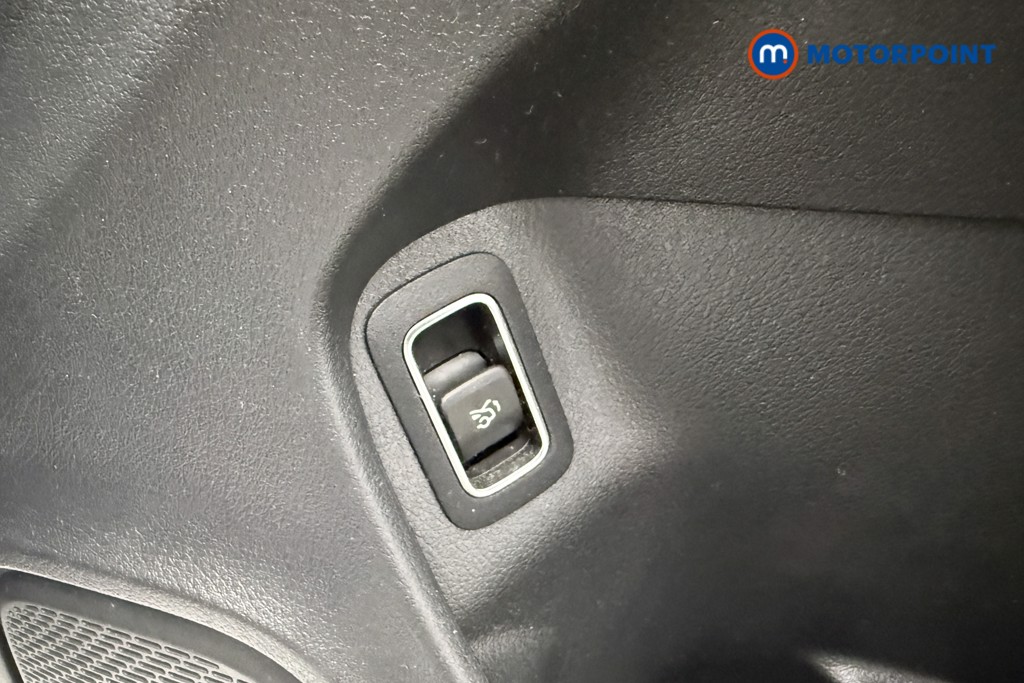 Mercedes-Benz CLA Amg Line Automatic Petrol Coupe - Stock Number (1640163) - 17th supplementary image