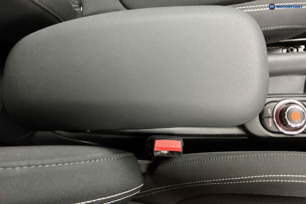 Mini Hatchback Cooper S Classic Manual Petrol Hatchback - Stock Number (1640197) - 14th supplementary image