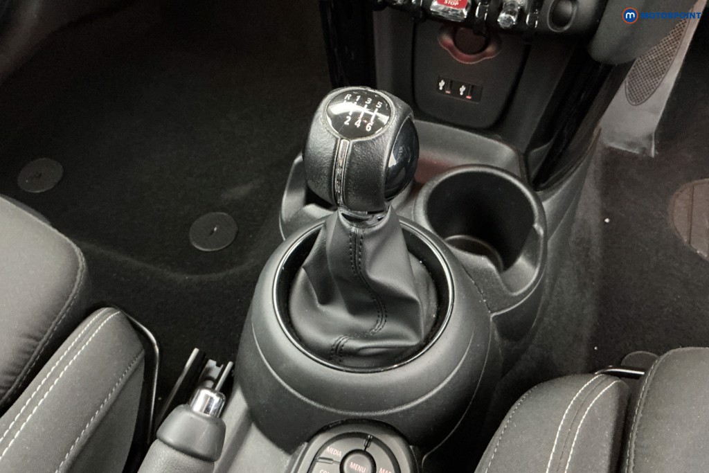 Mini Hatchback Cooper S Classic Manual Petrol Hatchback - Stock Number (1640197) - 16th supplementary image