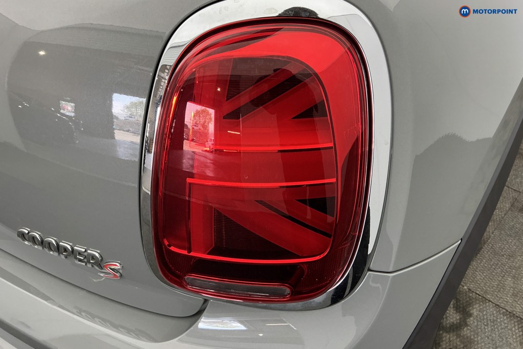 Mini Hatchback Cooper S Classic Manual Petrol Hatchback - Stock Number (1640197) - 30th supplementary image