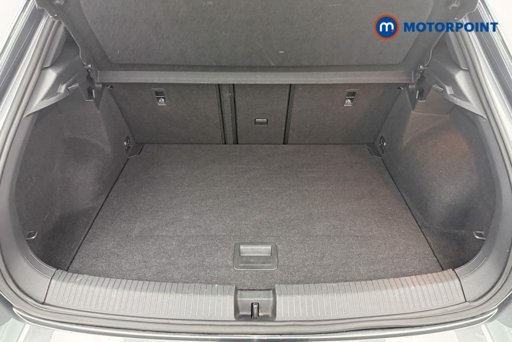 Volkswagen T-Roc R-Line Manual Petrol SUV - Stock Number (1640575) - 17th supplementary image