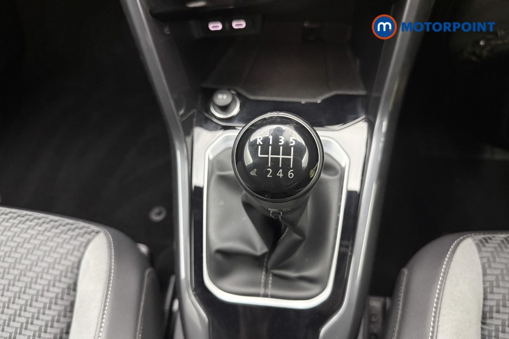 Volkswagen T-Roc R-Line Manual Petrol SUV - Stock Number (1640575) - 26th supplementary image