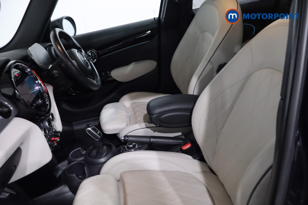 Mini Hatchback Cooper Exclusive Automatic Petrol Hatchback - Stock Number (1641097) - 4th supplementary image