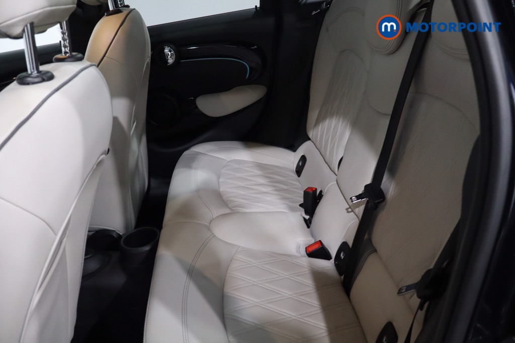 Mini Hatchback Cooper Exclusive Automatic Petrol Hatchback - Stock Number (1641097) - 5th supplementary image