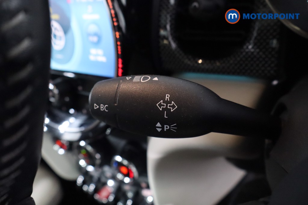 Mini Hatchback Cooper Exclusive Automatic Petrol Hatchback - Stock Number (1641097) - 16th supplementary image