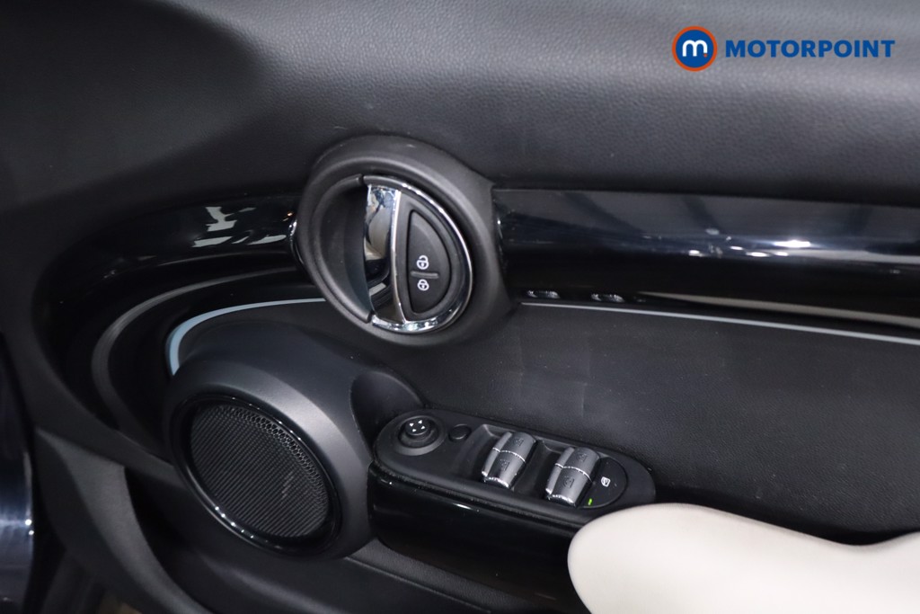 Mini Hatchback Cooper Exclusive Automatic Petrol Hatchback - Stock Number (1641097) - 26th supplementary image